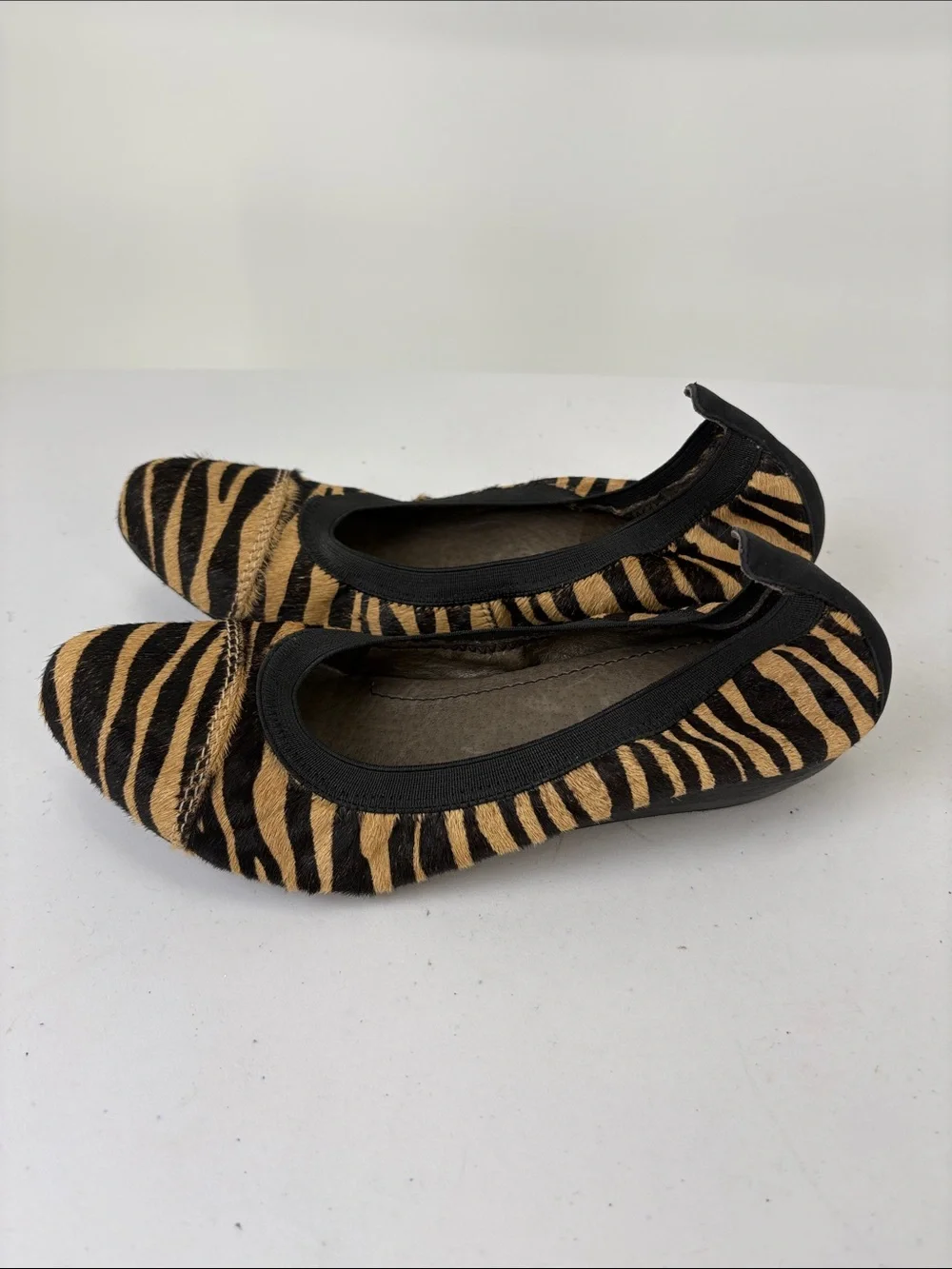☘️ Nicole animal Print Ballet Flats - Black & Tan pony hair upper